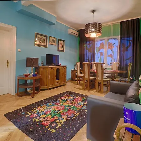 City Center On Hristo Belchev 28 Apartament